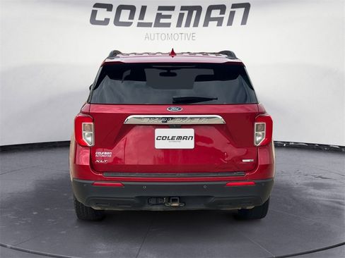 Used 2020 Ford Explorer XLT w/ Comfort Package image 4