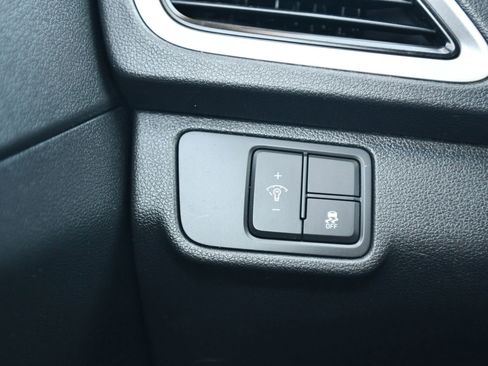 Used 2019 Hyundai Accent SE image 28