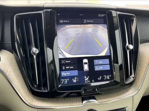 Used 2018 Volvo XC60 T8 Inscription w/ Advanced Package image 24