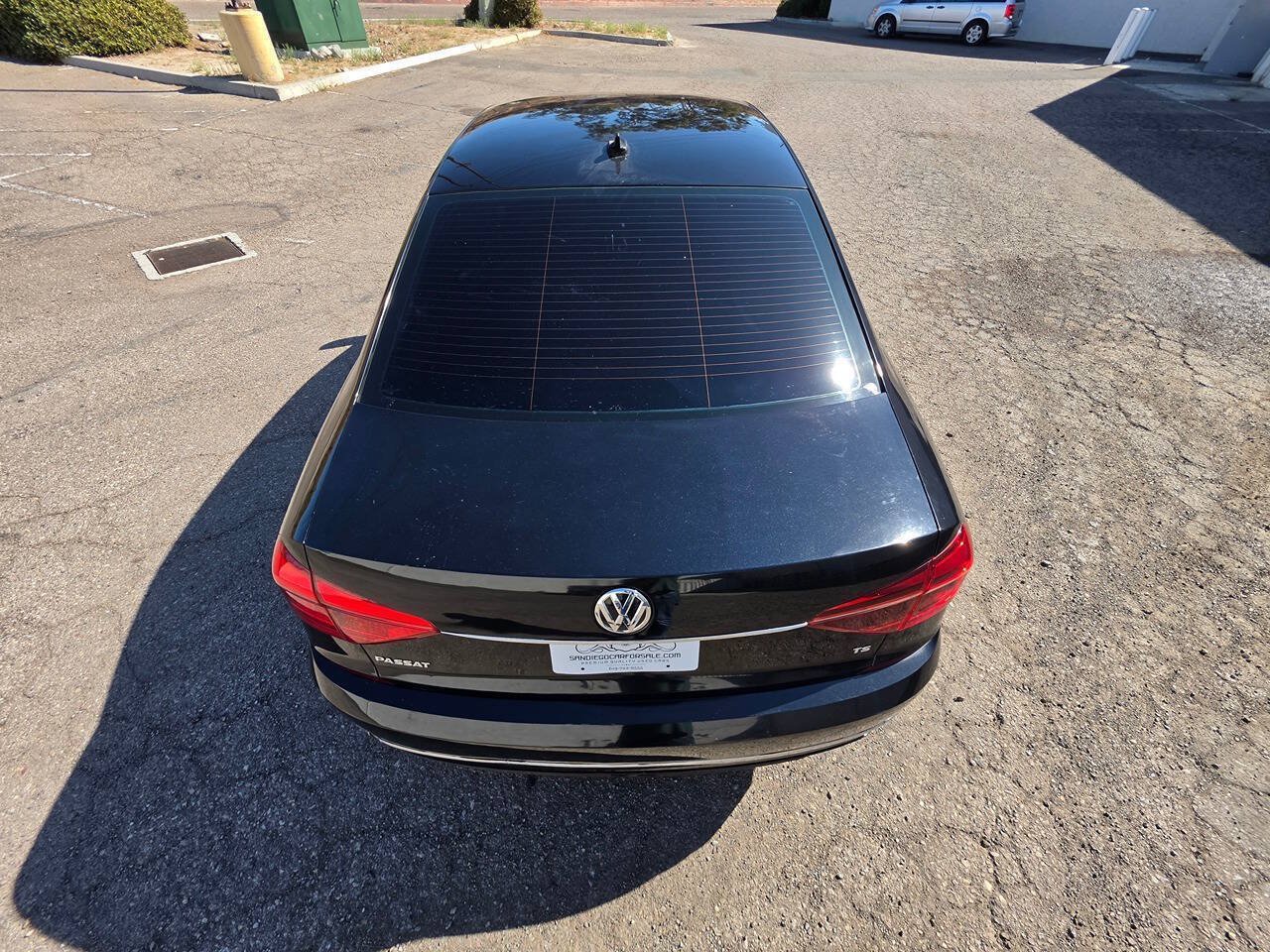 Used 2017 Volkswagen Passat 1.8T R-Line FWD image 14
