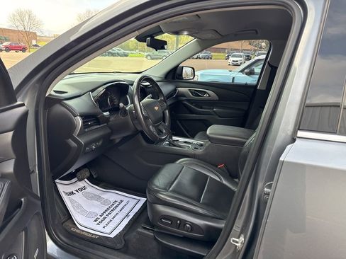 Used 2018 Chevrolet Traverse LT AWD/4WD image 11