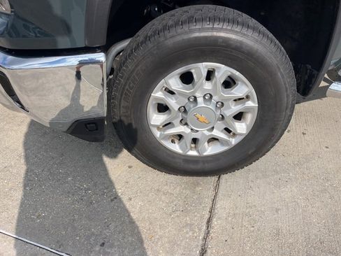 Used 2025 Chevrolet Silverado 2500 LT w/ All Star Edition image 33