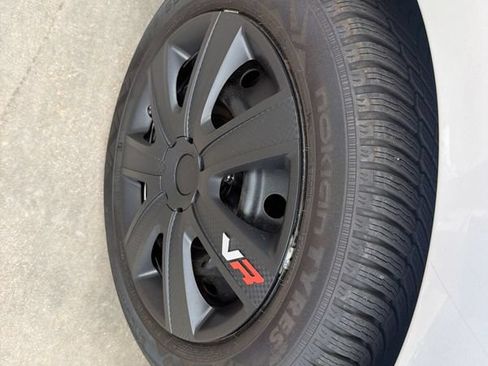 Used 2017 Toyota Corolla LE w/ Carpet Mat Package (TMS) FWD image 12