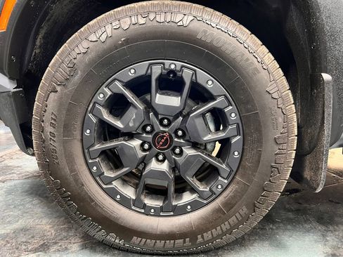 Used 2023 Nissan Frontier PRO-4X w/ Pro-4X Premium Package image 32
