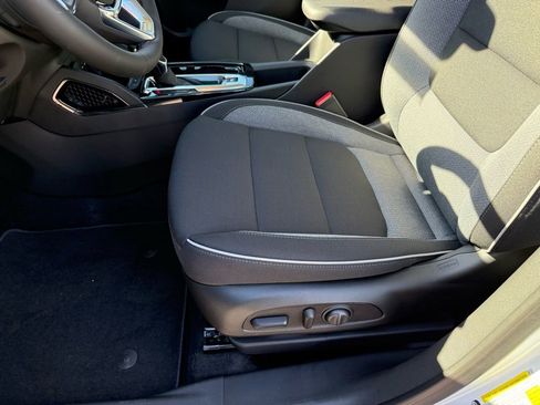 New 2026 Chevrolet TrailBlazer LT w/ Convenience Package FWD image 14