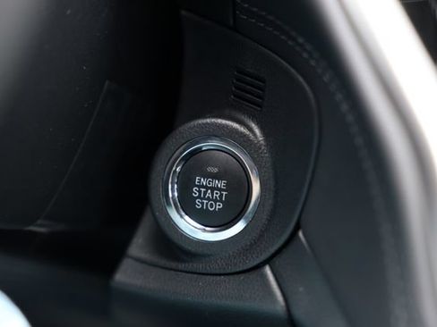 Certified 2025 Subaru Outback Premium AWD/4WD image 29