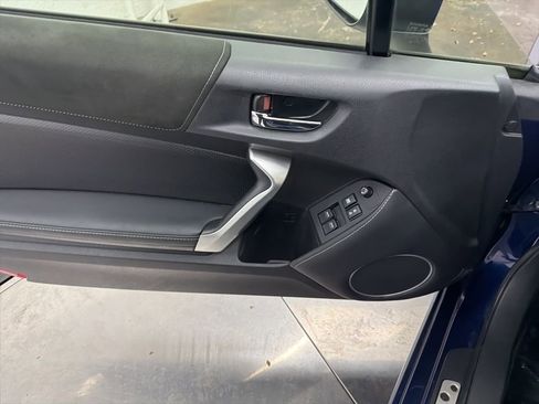 Used 2020 Toyota 86 image 18