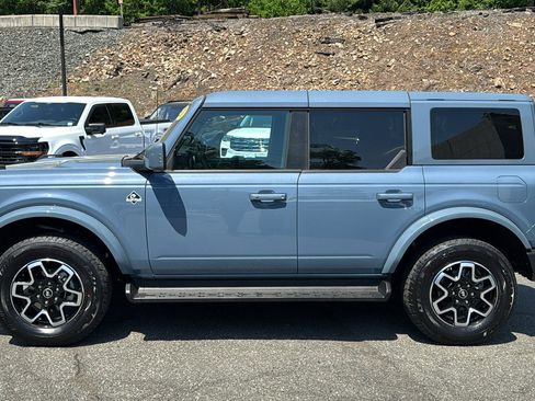 Certified 2025 Ford Bronco Outer Banks AWD/4WD image 2