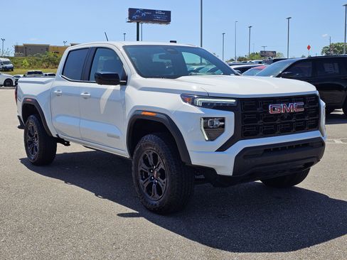 Used 2025 GMC Canyon Elevation w/ Technology Package RWD image 5