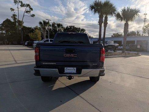 Used 2015 GMC Sierra 1500 SLE w/ SLE Value Package AWD/4WD image 4