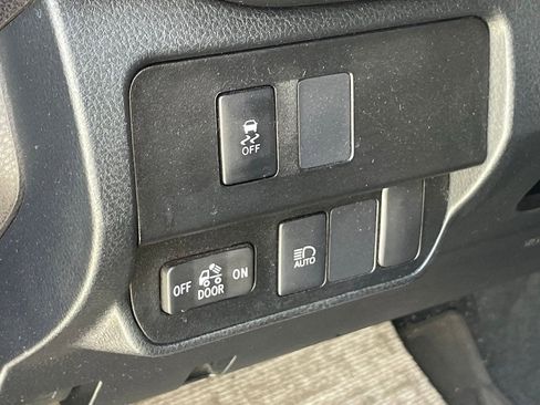 Used 2022 Toyota Tacoma SR5 image 5