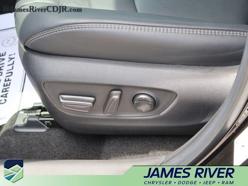 Used 2023 Toyota RAV4 XLE Premium AWD/4WD image 24