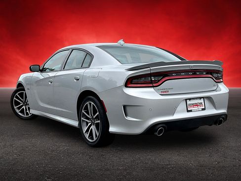 Used 2023 Dodge Charger R/T w/ Plus Group RWD image 4