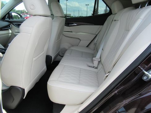 Used 2023 Buick Envision Avenir FWD image 34