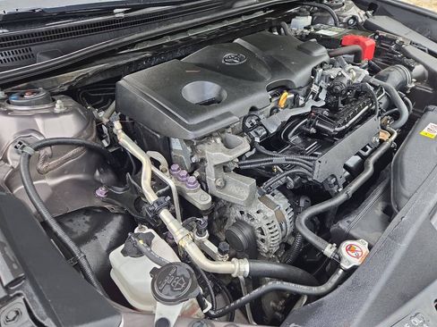 Used 2022 Toyota Camry SE FWD image 10