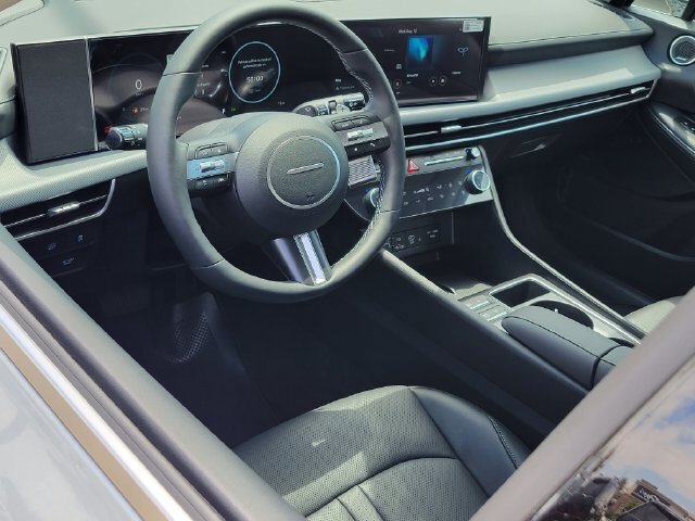 New 2026 Hyundai Sonata Limited FWD image 5