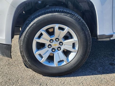 Used 2022 Chevrolet Colorado LT w/ Fleet Safety Package image 12