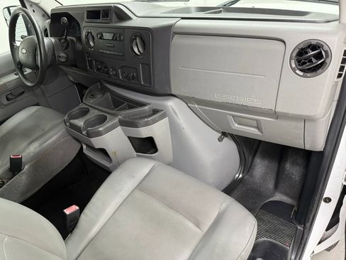 Used 2011 Ford E-150 and Econoline 150 w/ Commercial Cargo Van Pkg image 8