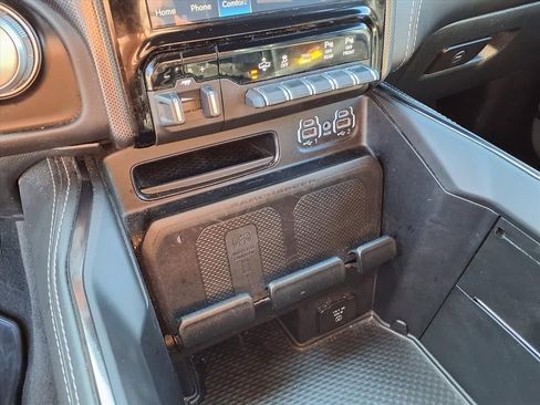 Used 2024 RAM 1500 Limited image 9