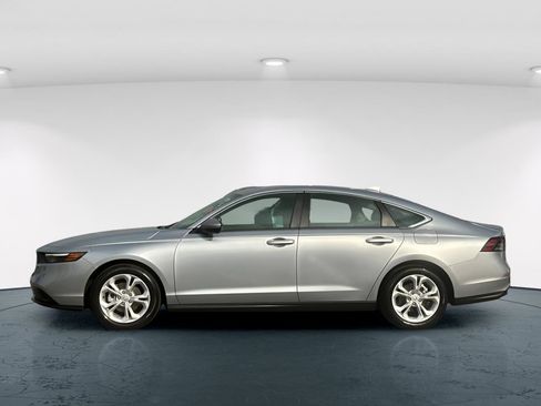 Certified 2025 Honda Accord LX image 3