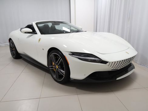 Certified 2024 Ferrari Roma Spider image 5