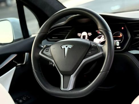Used 2018 Tesla Model X P100D AWD/4WD image 13