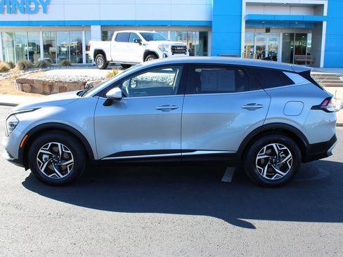 Used 2024 Kia Sportage LX FWD image 5