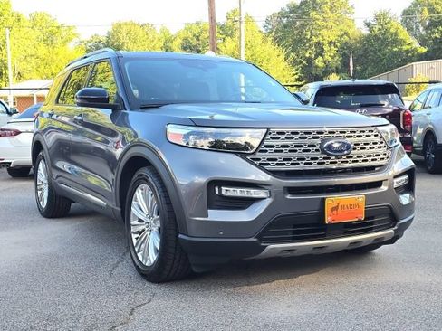 Used 2021 Ford Explorer Limited w/ Equipment Group 301A RWD image 8