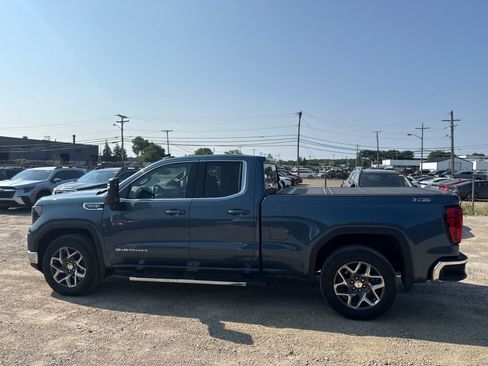 Used 2024 GMC Sierra 1500 SLE w/ X31 Off-Road Package AWD/4WD image 12