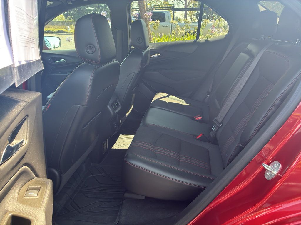 Used 2023 Chevrolet Equinox RS FWD image 37