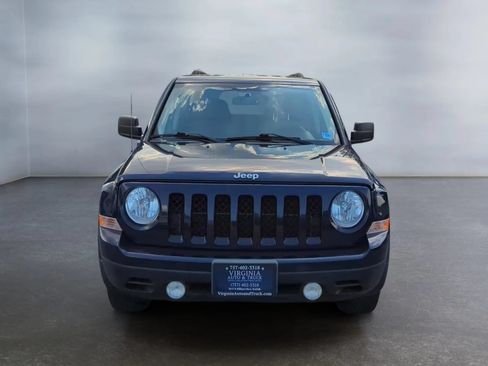 Used 2016 Jeep Patriot Sport w/ Power Value Group AWD/4WD image 7