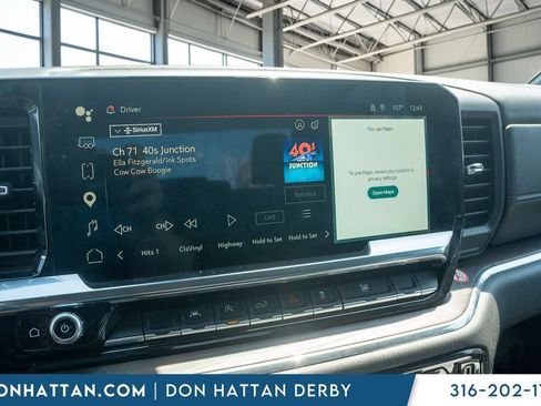 Used 2025 GMC Sierra 1500 SLT AWD/4WD image 7