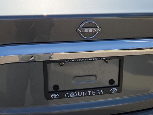 Used 2023 Nissan Maxima Platinum w/ Sport Mat Group FWD image 33