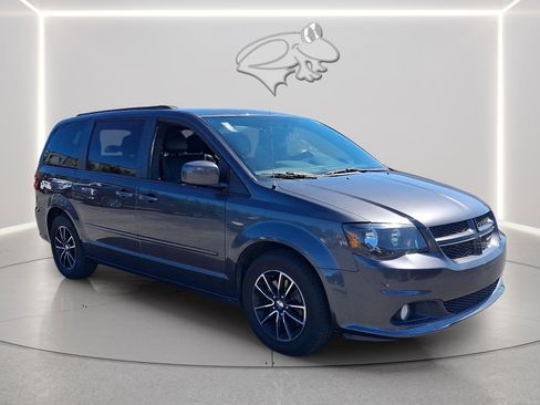 Used 2017 Dodge Grand Caravan GT image 6