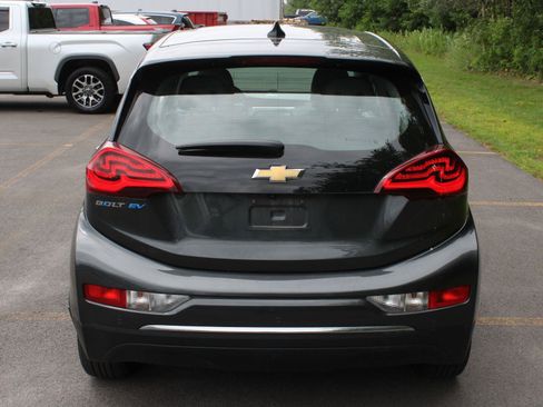Used 2021 Chevrolet Bolt LT FWD image 6