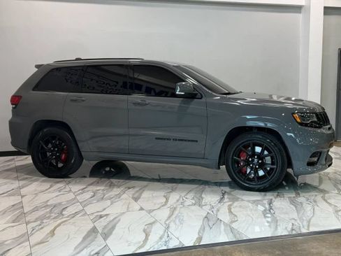 Used 2021 Jeep Grand Cherokee SRT w/ Trailer Tow Group IV AWD/4WD image 5