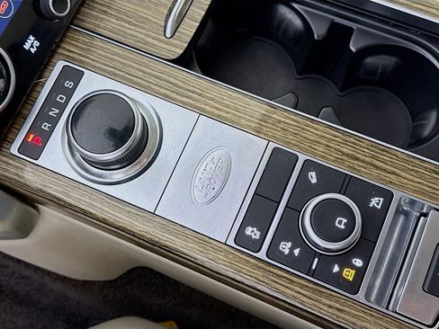 Used 2020 Land Rover Range Rover HSE image 20