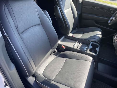 Used 2023 Honda Odyssey Elite image 22
