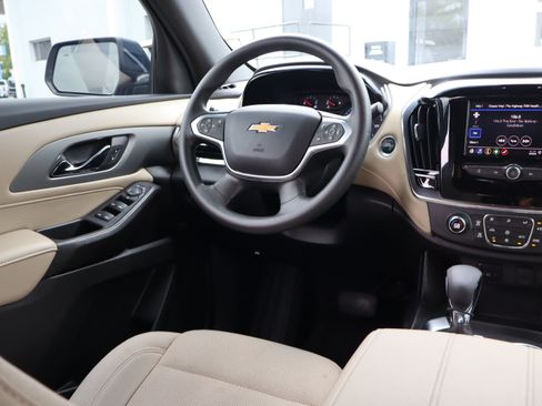 Used 2023 Chevrolet Traverse LS w/ Safety Package AWD/4WD image 12