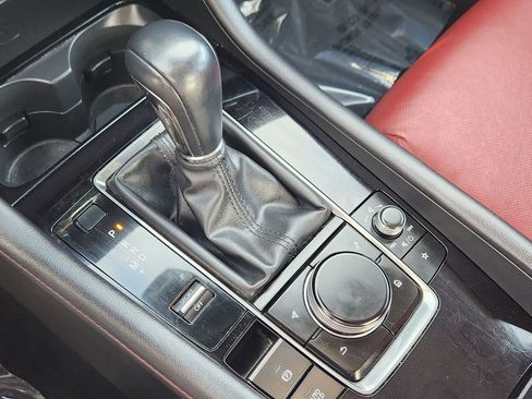 Used 2024 MAZDA MAZDA3 s image 18