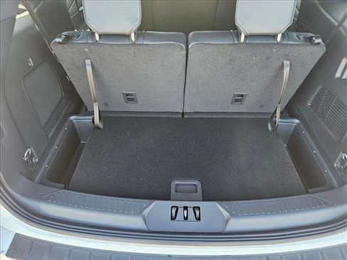 Certified 2025 Ford Explorer ST-Line RWD image 6