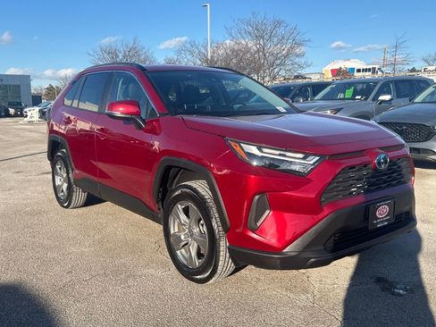 Used 2024 Toyota RAV4 XLE image 10
