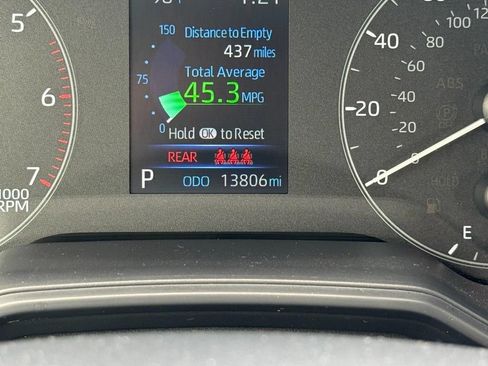 Used 2025 Toyota Corolla SE FWD image 29