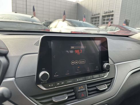 Used 2023 Nissan Altima 2.5 SR image 22