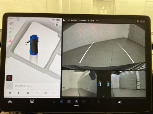 Used 2023 Tesla Model 3 Standard Range image 13