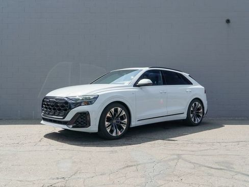 Used 2026 Audi Q8 Premium Plus w/ Premium Plus Package AWD/4WD image 1