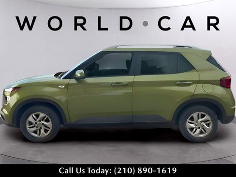 Used 2020 Hyundai Venue SEL image 8