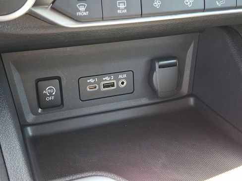 Certified 2024 Nissan Sentra SR FWD image 24