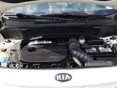 Used 2021 Kia Seltos S AWD/4WD image 28