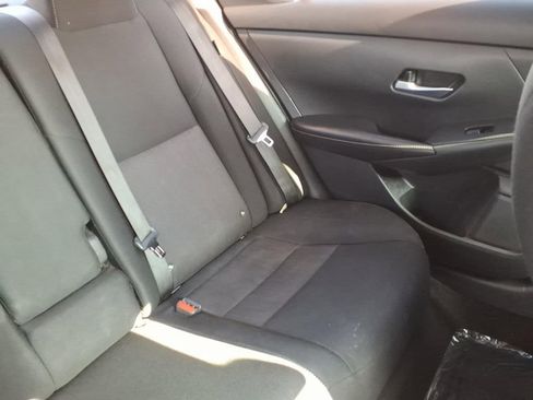 Used 2022 Nissan Sentra SV w/ All-Weather Package FWD image 18